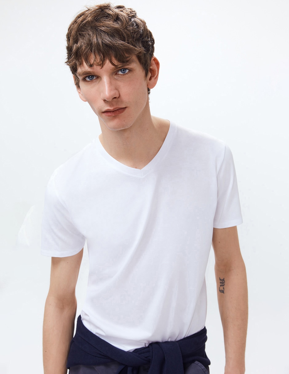 Playera cuello v para hombre 2